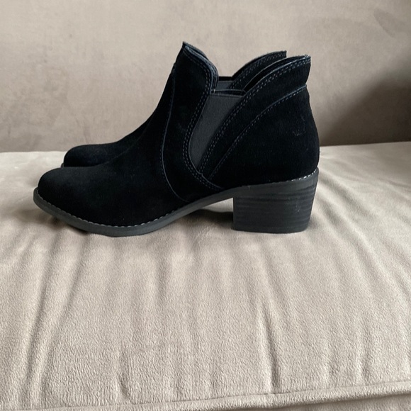 Me Too Chelsea Boot Size 6 - Picture 4 of 6